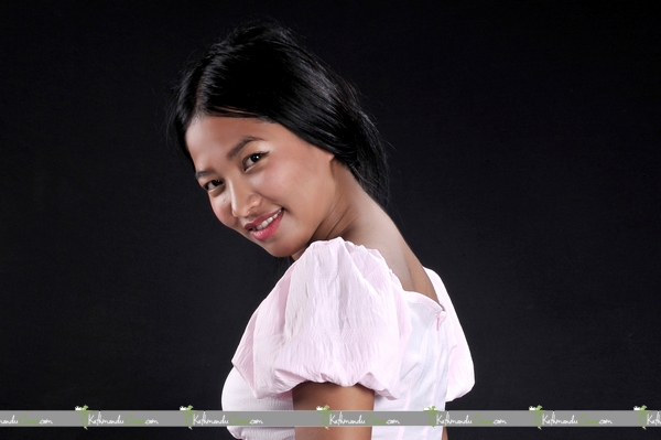 Avery gurung – Gallery 6